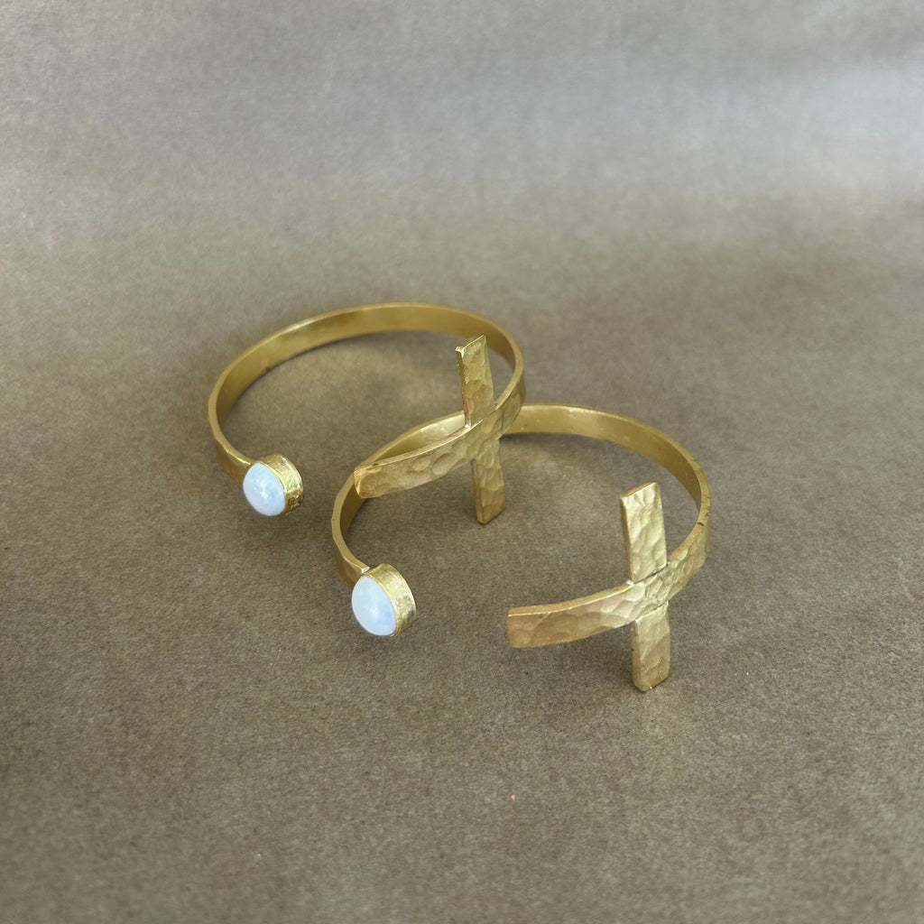 BRAZALETE CRUZ Y PERLA