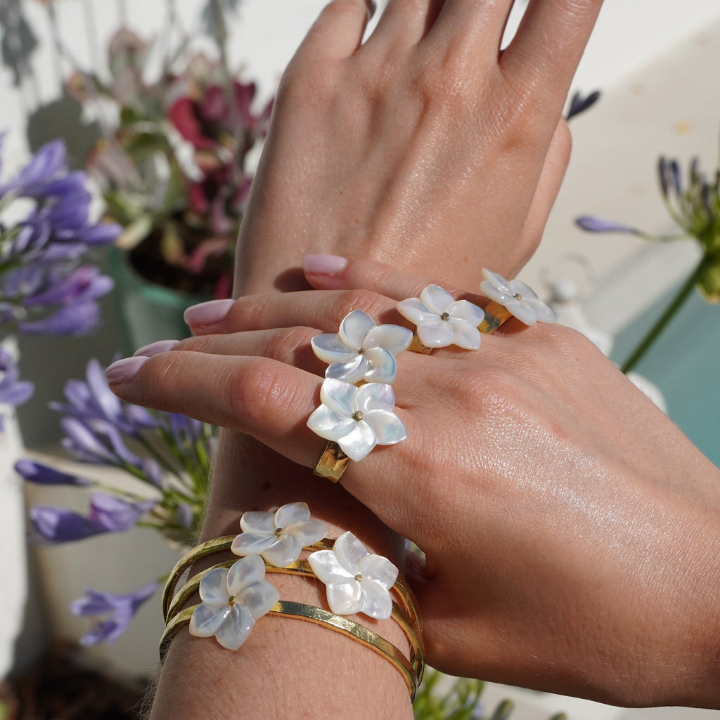 FRANGIPANI RING