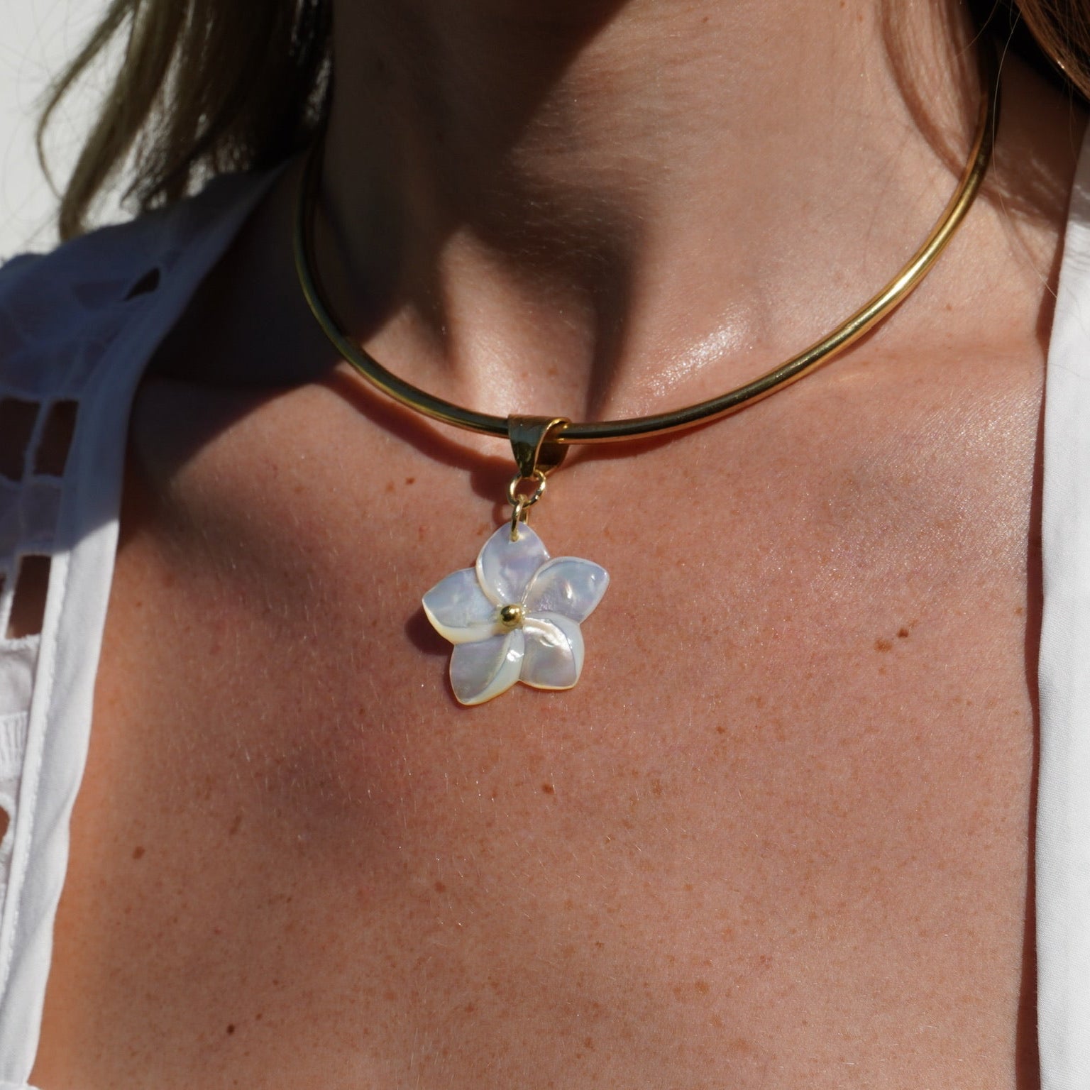 FRANGIPANI PENDANT
