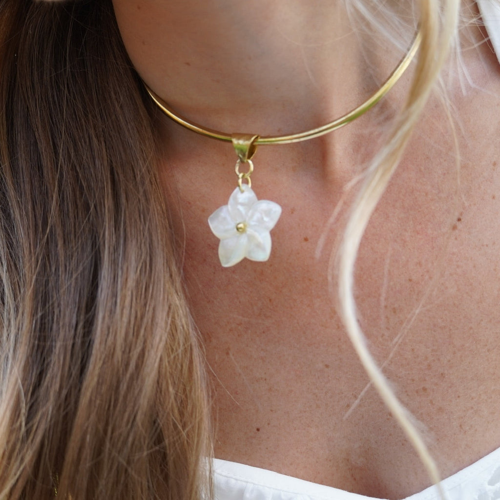 FRANGIPANI PENDANT