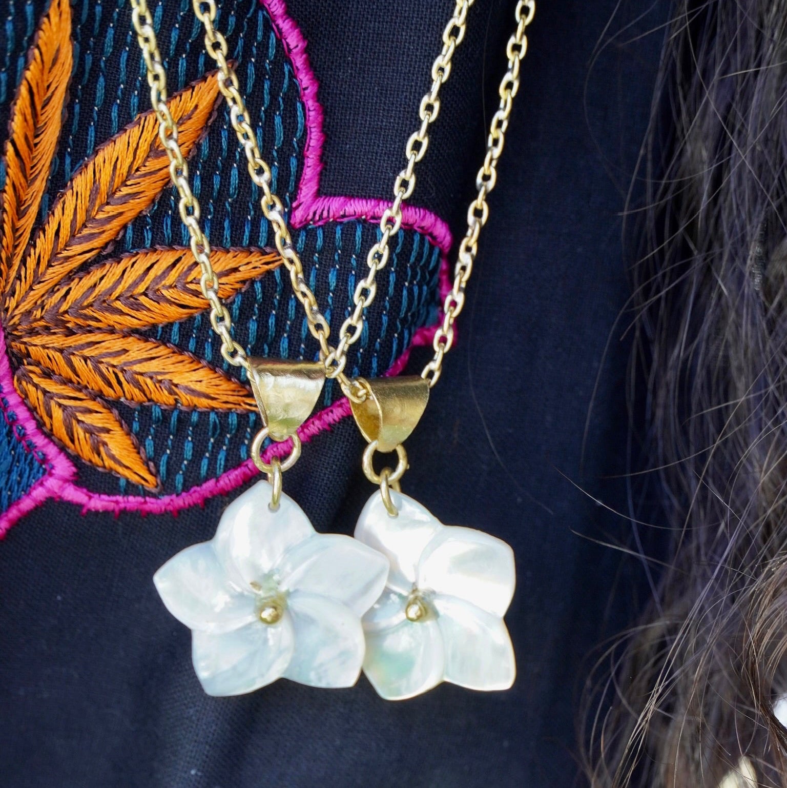 FRANGIPANI NECKLACE