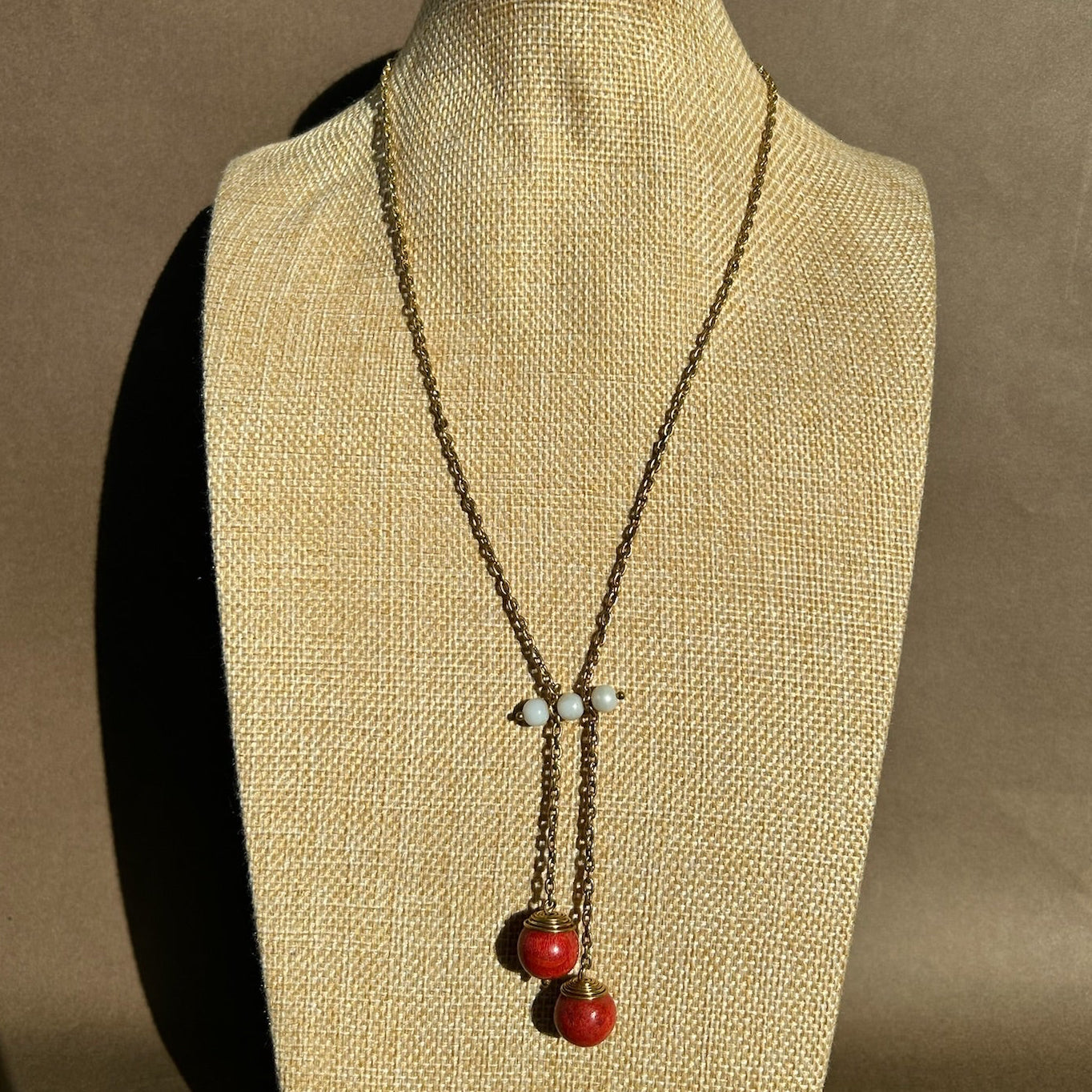 COLLAR CORAL Y PERLA