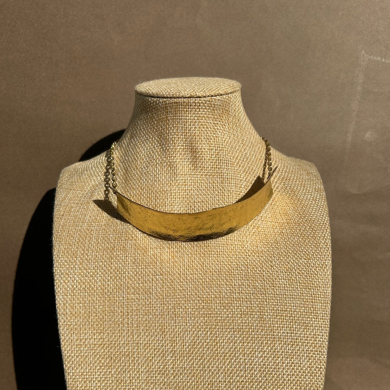 WIDE CHOKER