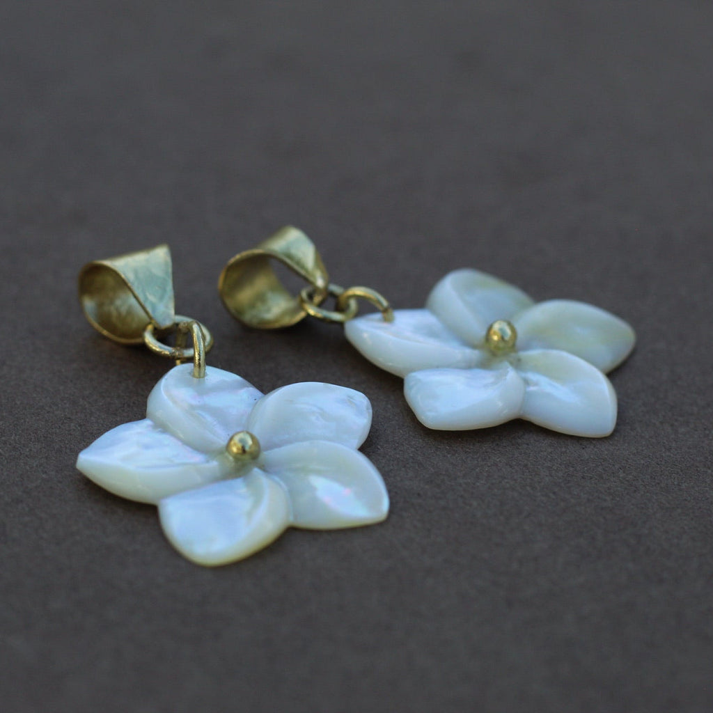 FRANGIPANI PENDANT