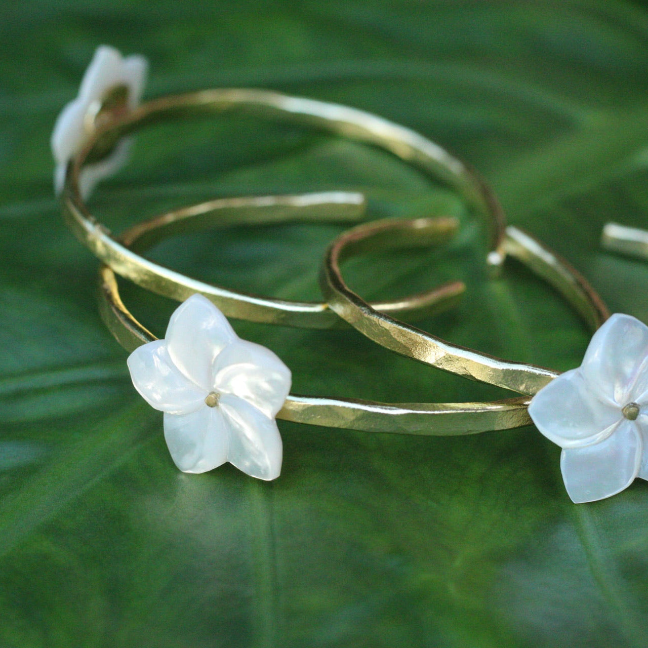 FRANGIPANI CUFF