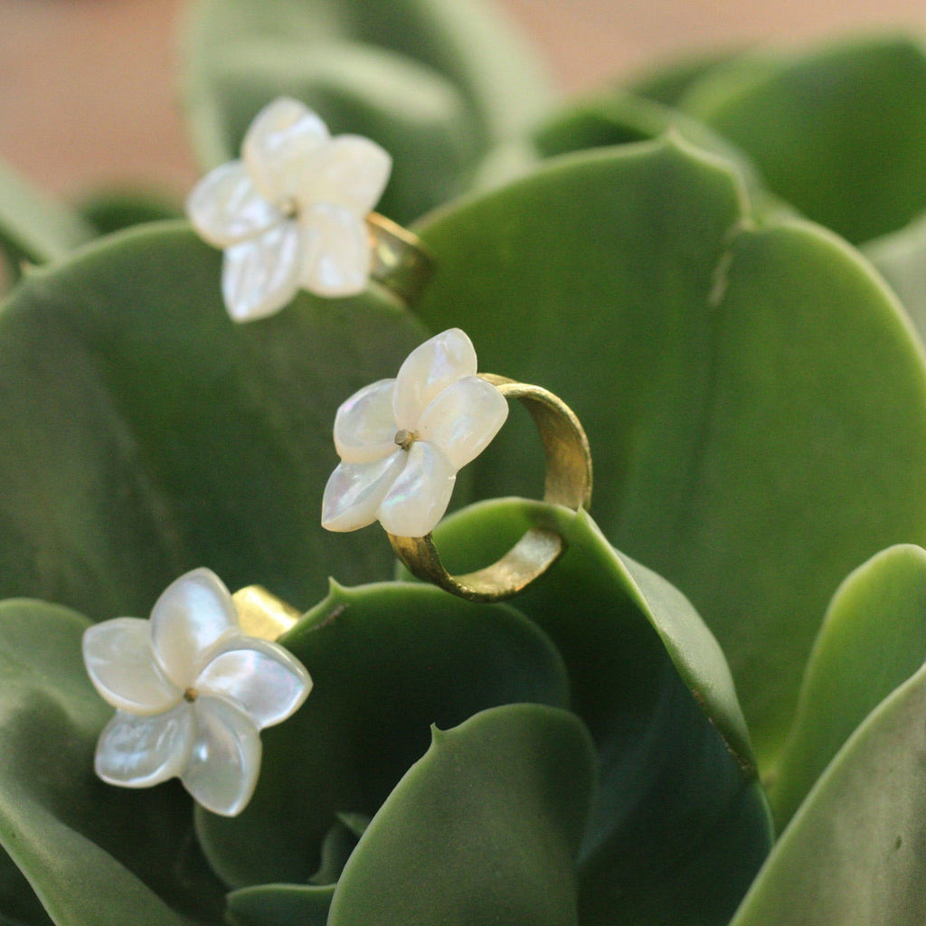 FRANGIPANI RING